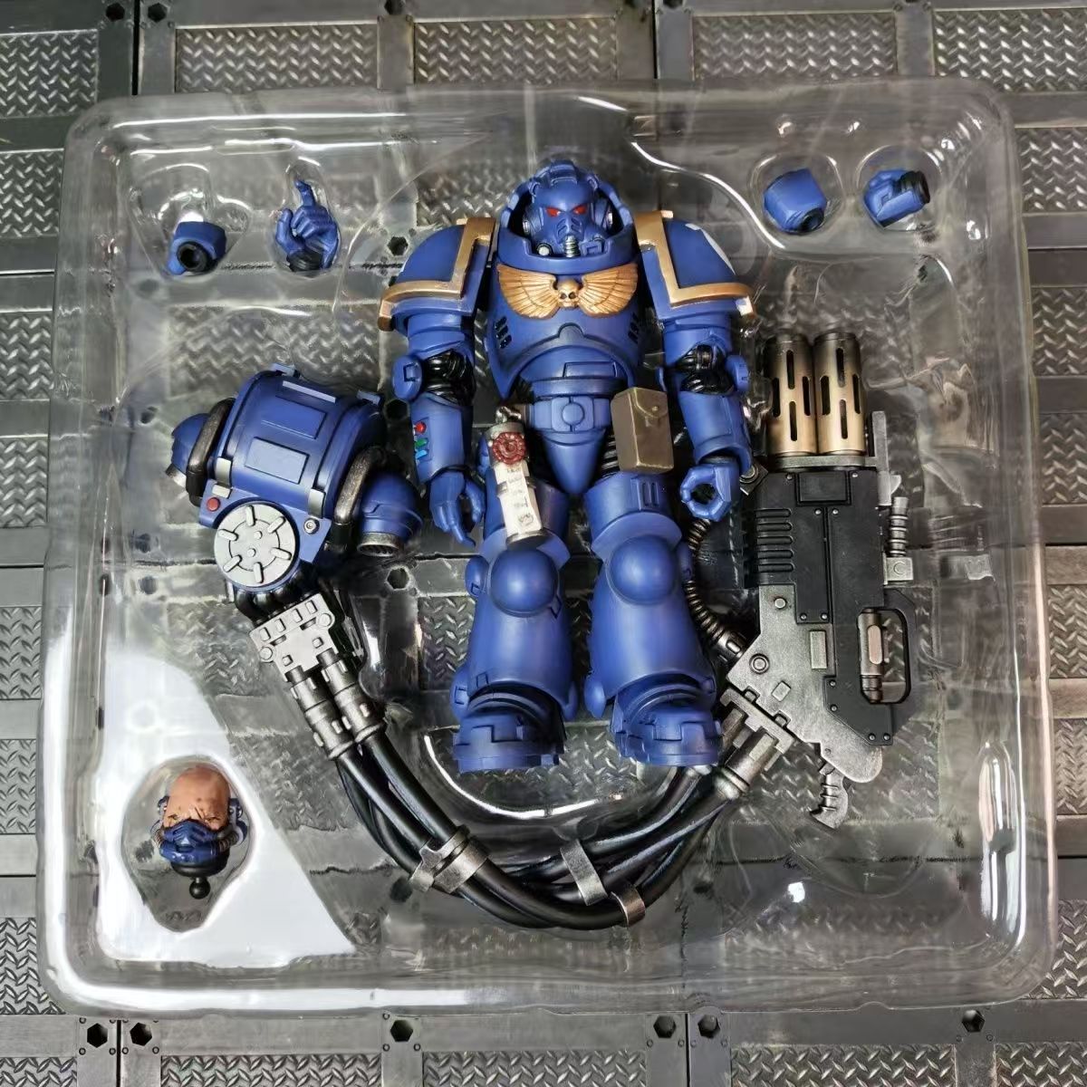 Warhammer 40k Space Marines Model 3.75 Inches