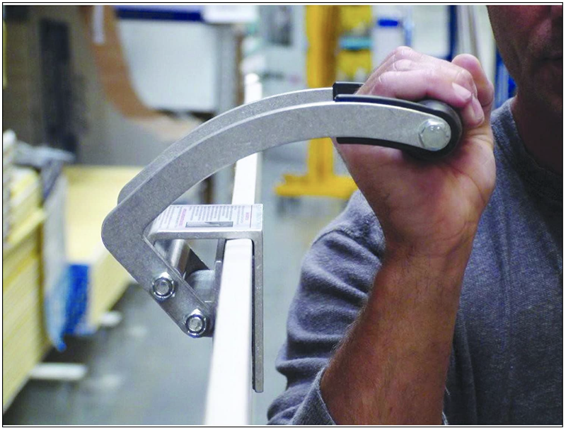 Single Hand Clamp Lift Tool for Wood/Glass/Plaster Board or Heavy 0 to 1" Self-adjusting Grip Range