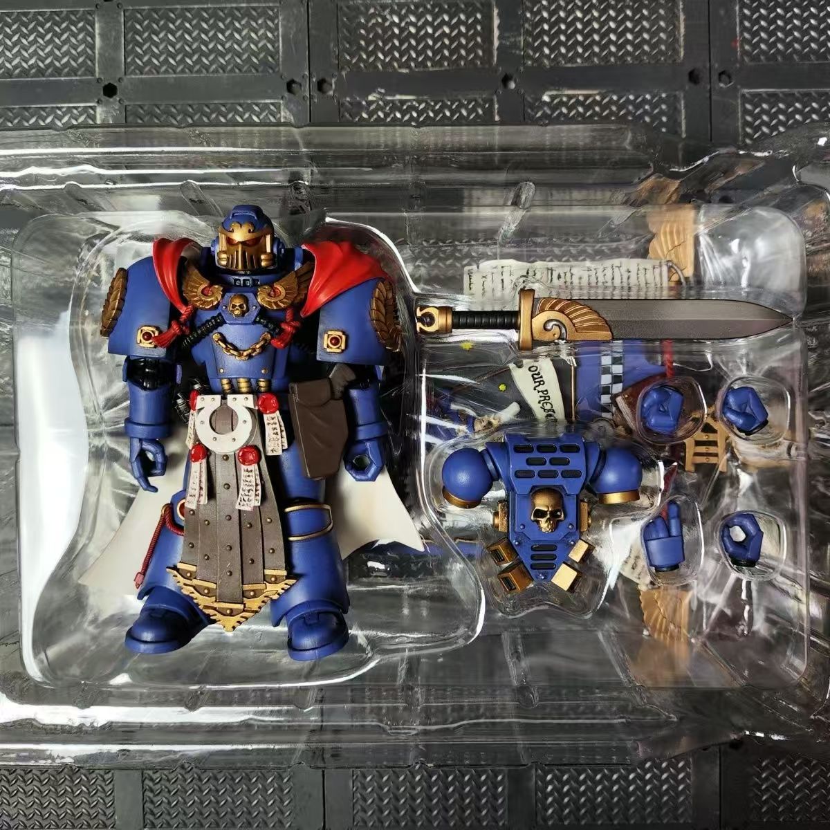 Warhammer 40k Space Marines Model 3.75 Inches